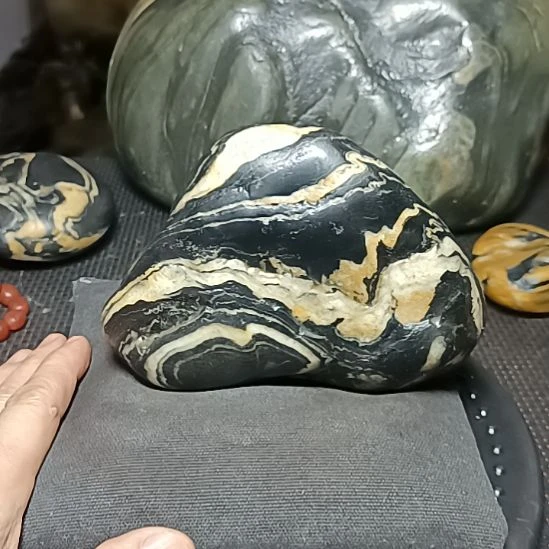 新疆金丝玉原石国画