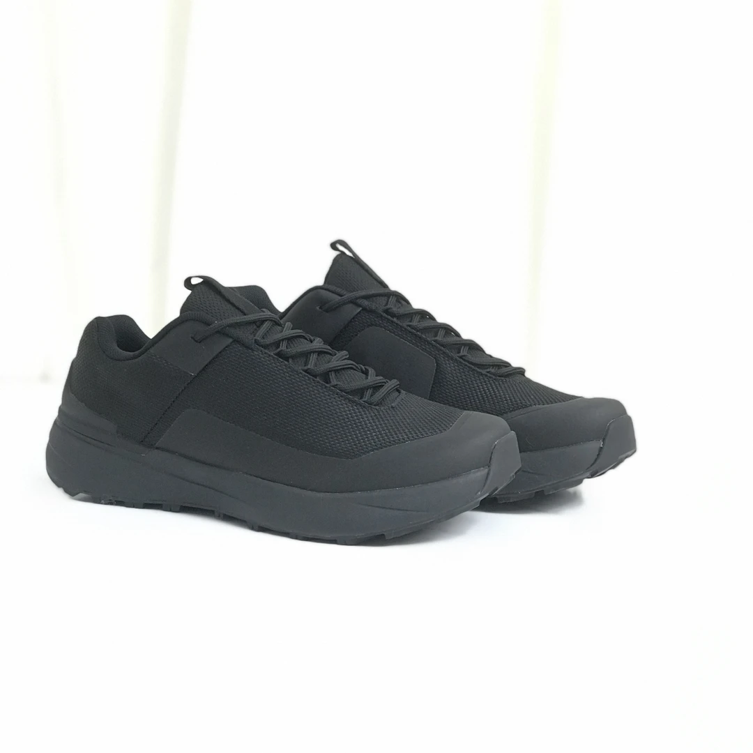 刺绣金标-防风防水防滑户外跑鞋徒步鞋