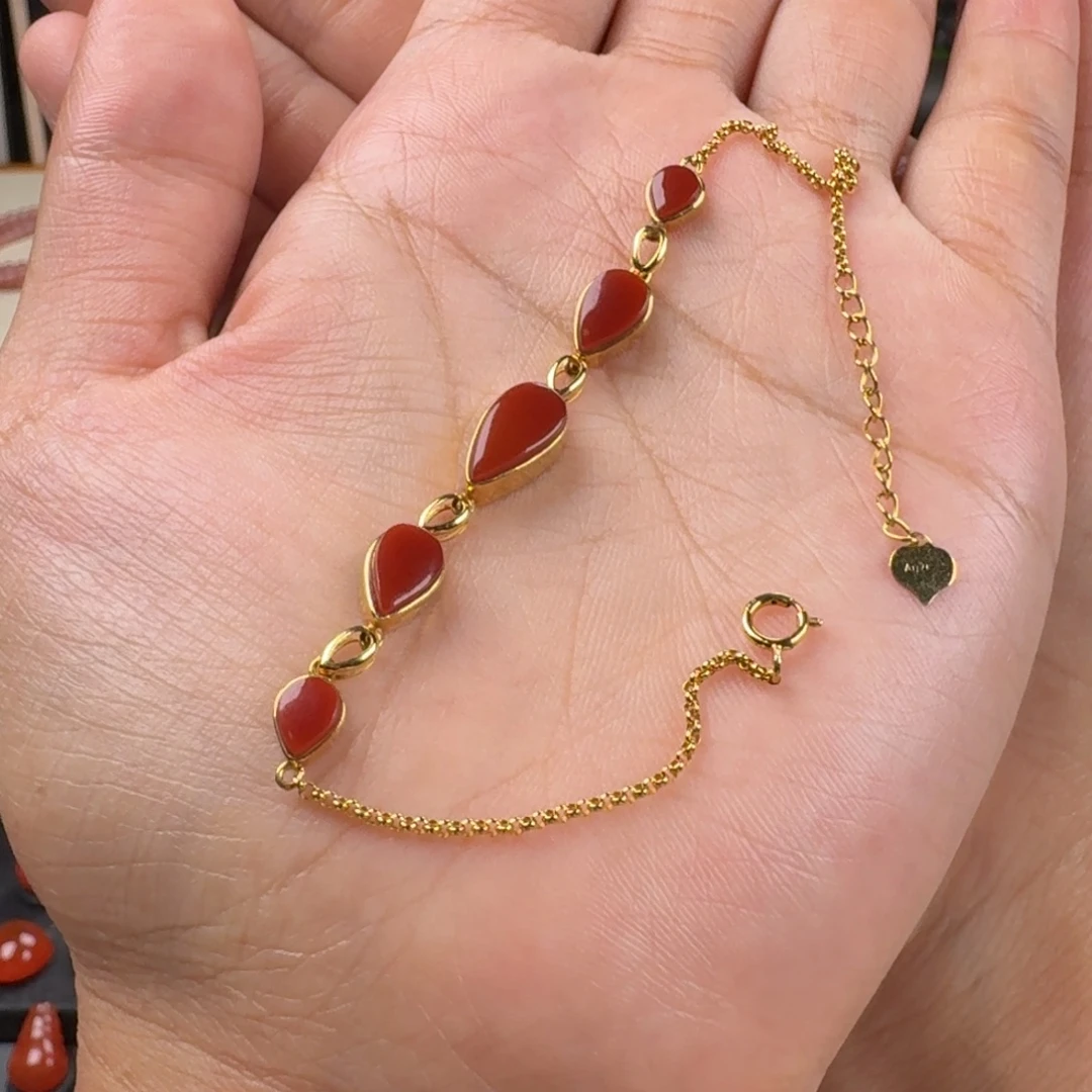 南红玛瑙18K金镶嵌锦红手链