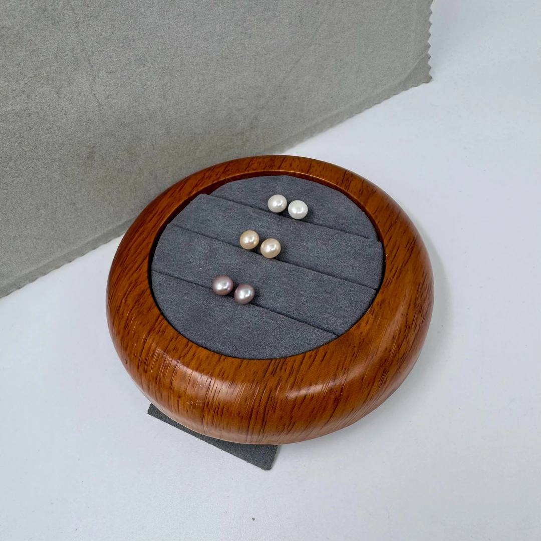 E001【真珠佳人】S925银淡水无核珍珠耳钉6-7mm（粉白紫）（非正圆）