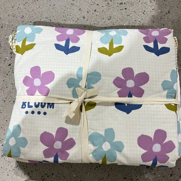 《小银》紫色小花全棉斜纹四件套带花边