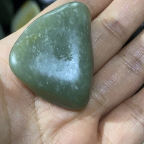 未镶嵌和田玉（糖玉）车挂