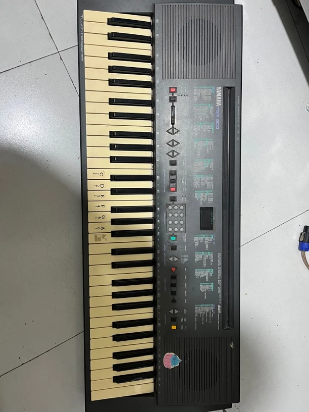 8新 Yamaha/雅马哈 二手电子琴PSR-300 不带线材(部分按键需打理)