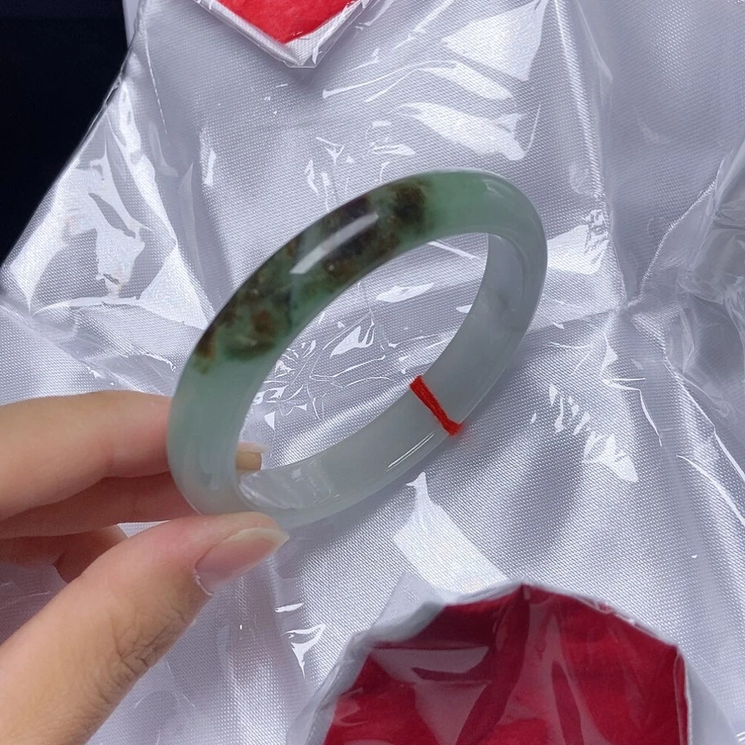 翡翠未镶嵌手镯56.4圈