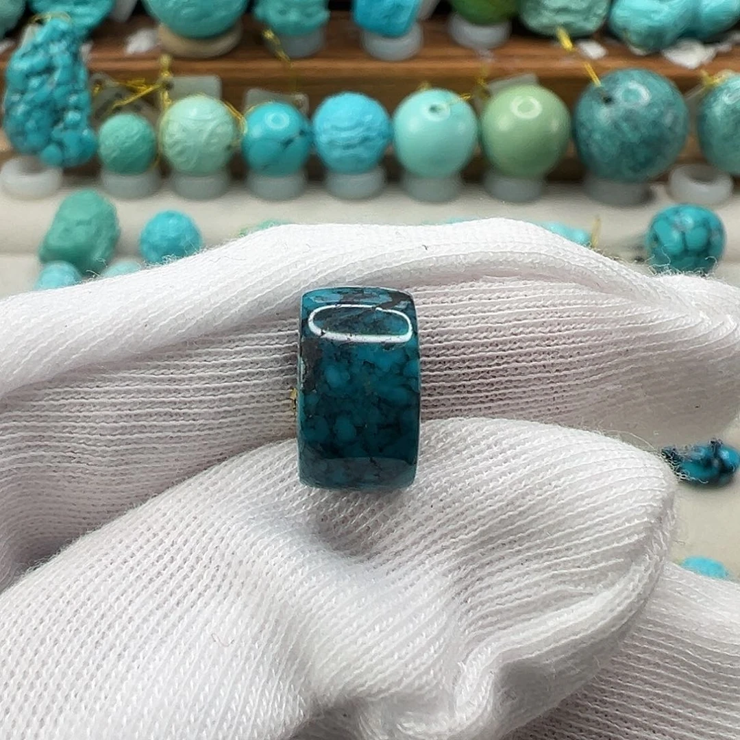 绿松石配饰未镶嵌