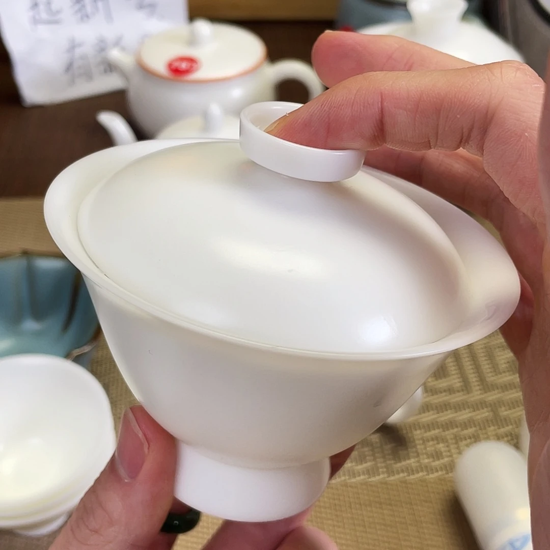 瓷片？？。。。。。。。。。。