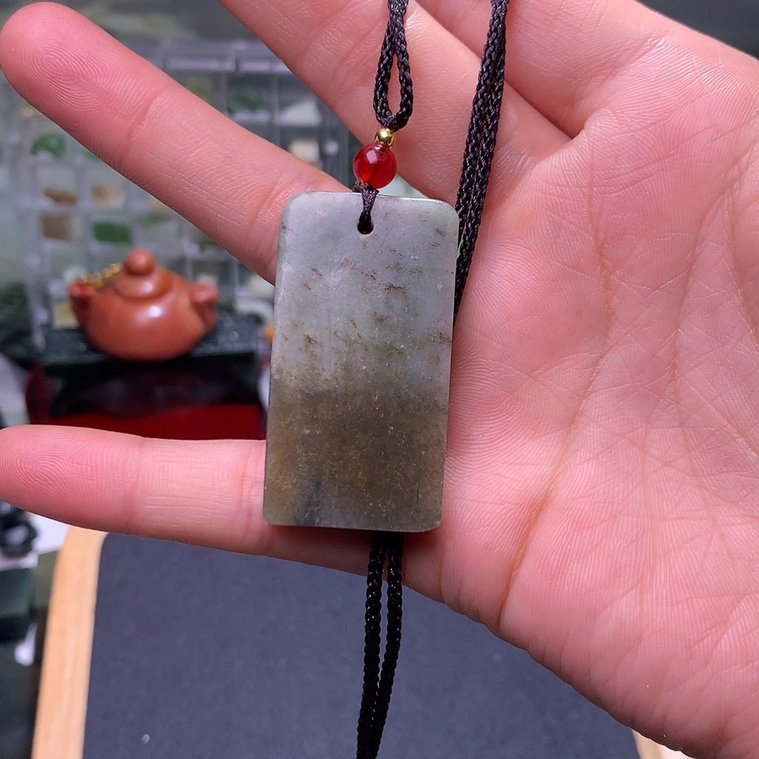 和田玉（糖玉）未镶嵌颈饰