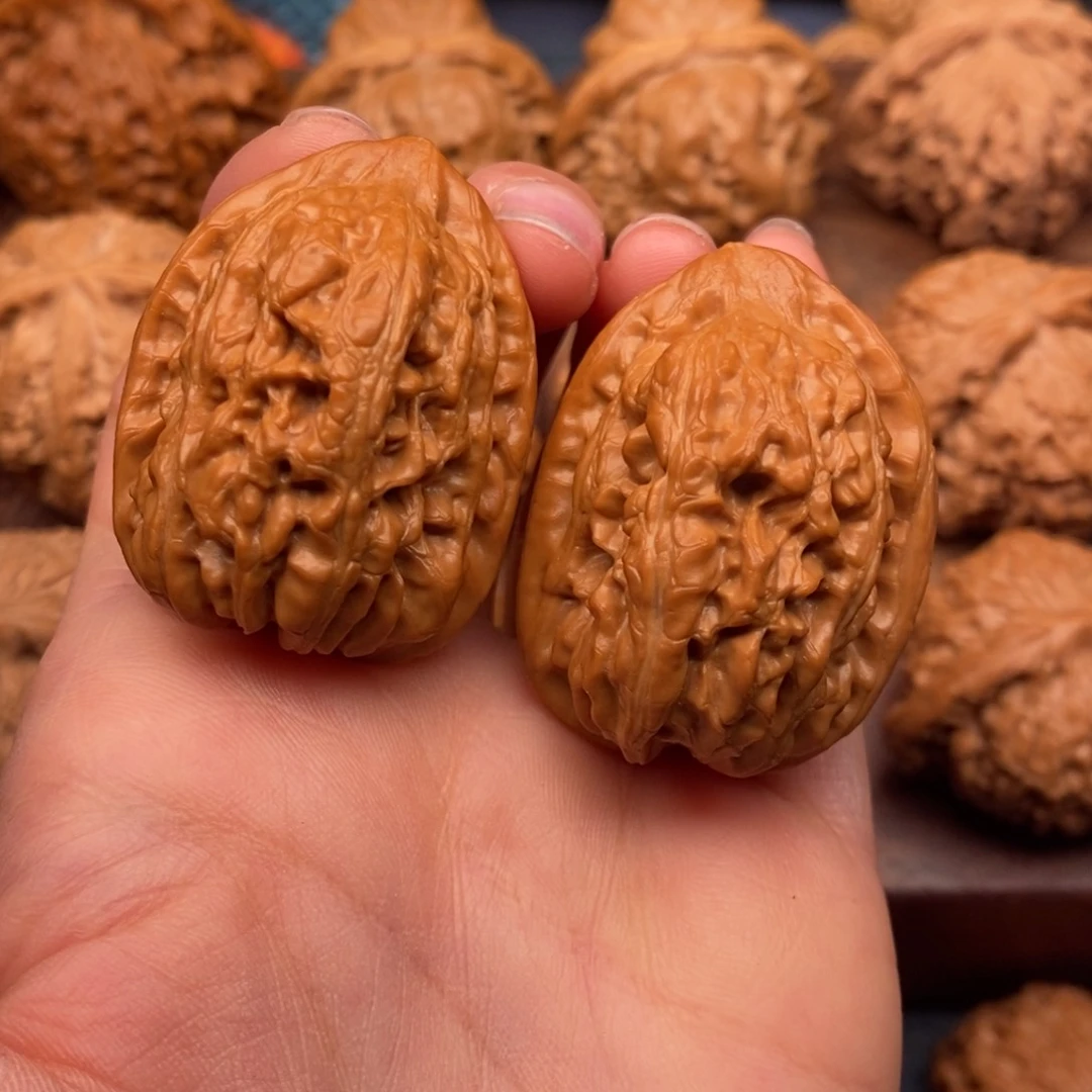 文玩核桃把件32全品，赤龙鸡心