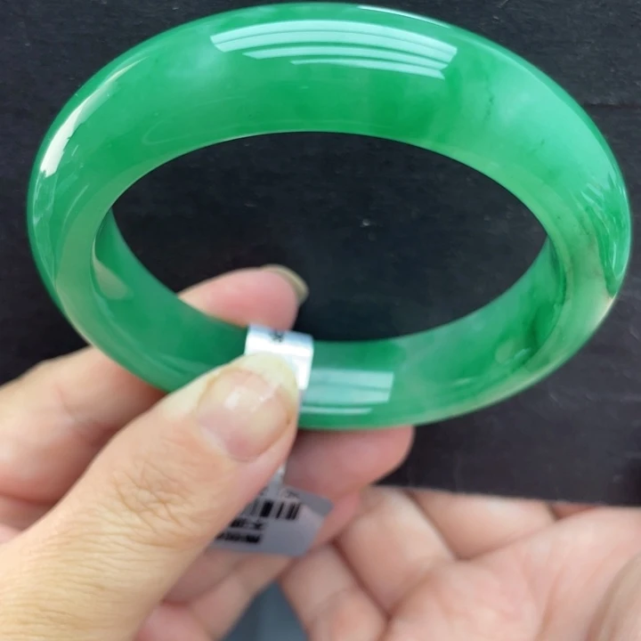 石英质玉未镶嵌手镯58