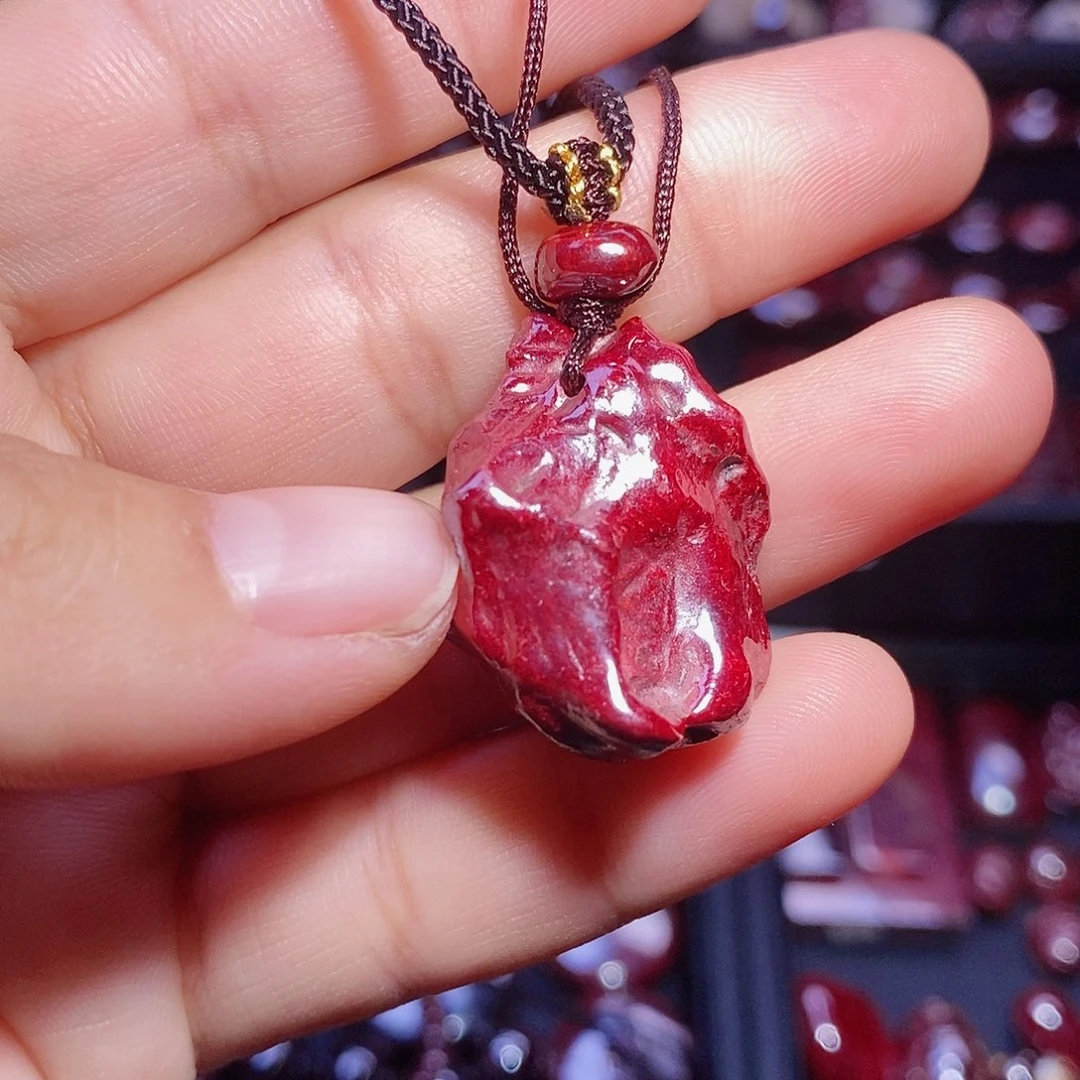 天然辰砂朱砂吊坠