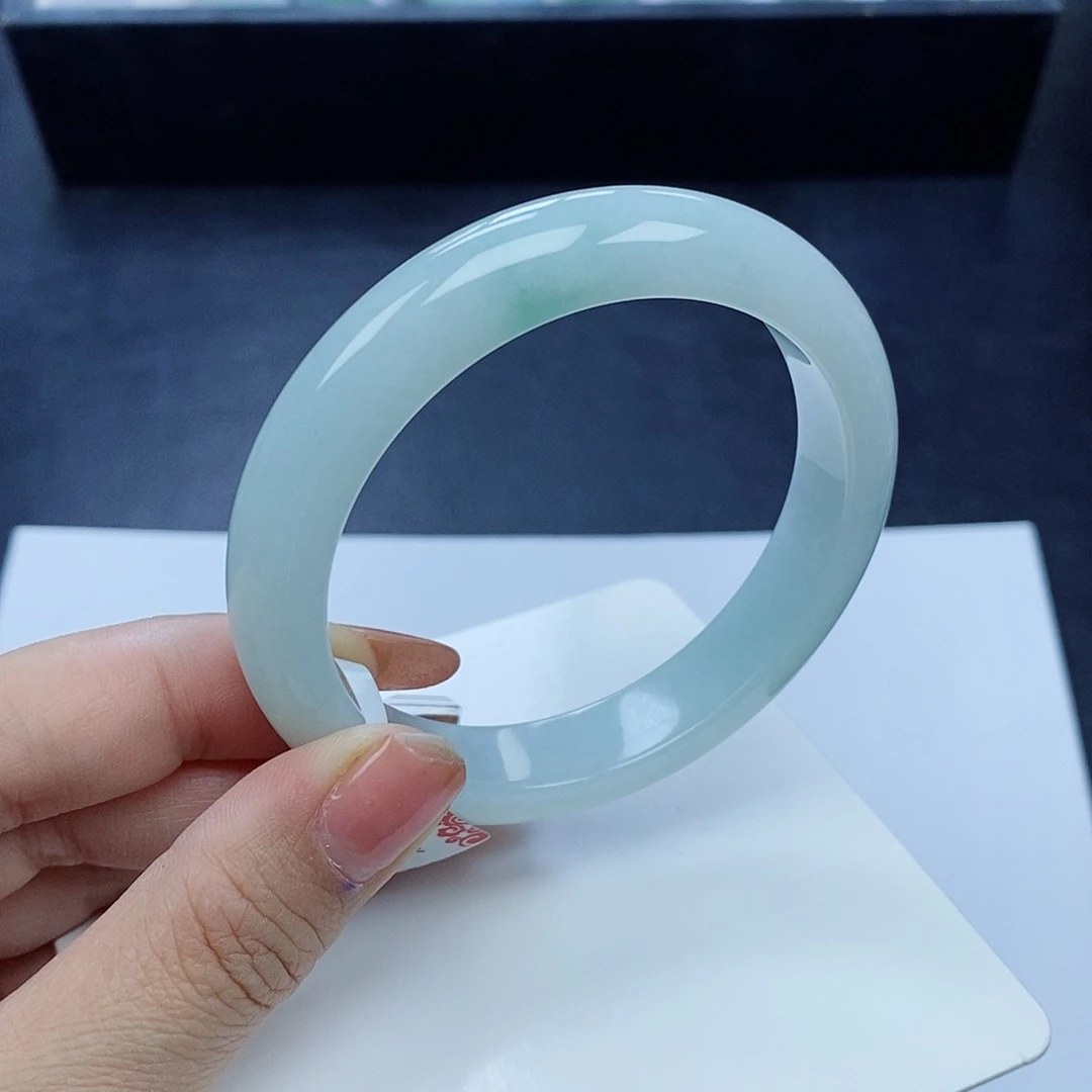 翡翠手镯未镶嵌55.8圈口