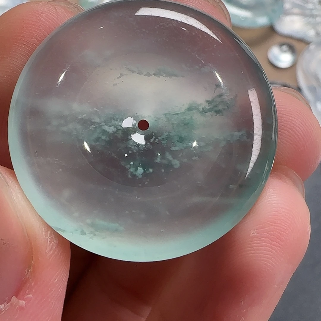 翡翠未镶嵌颈饰