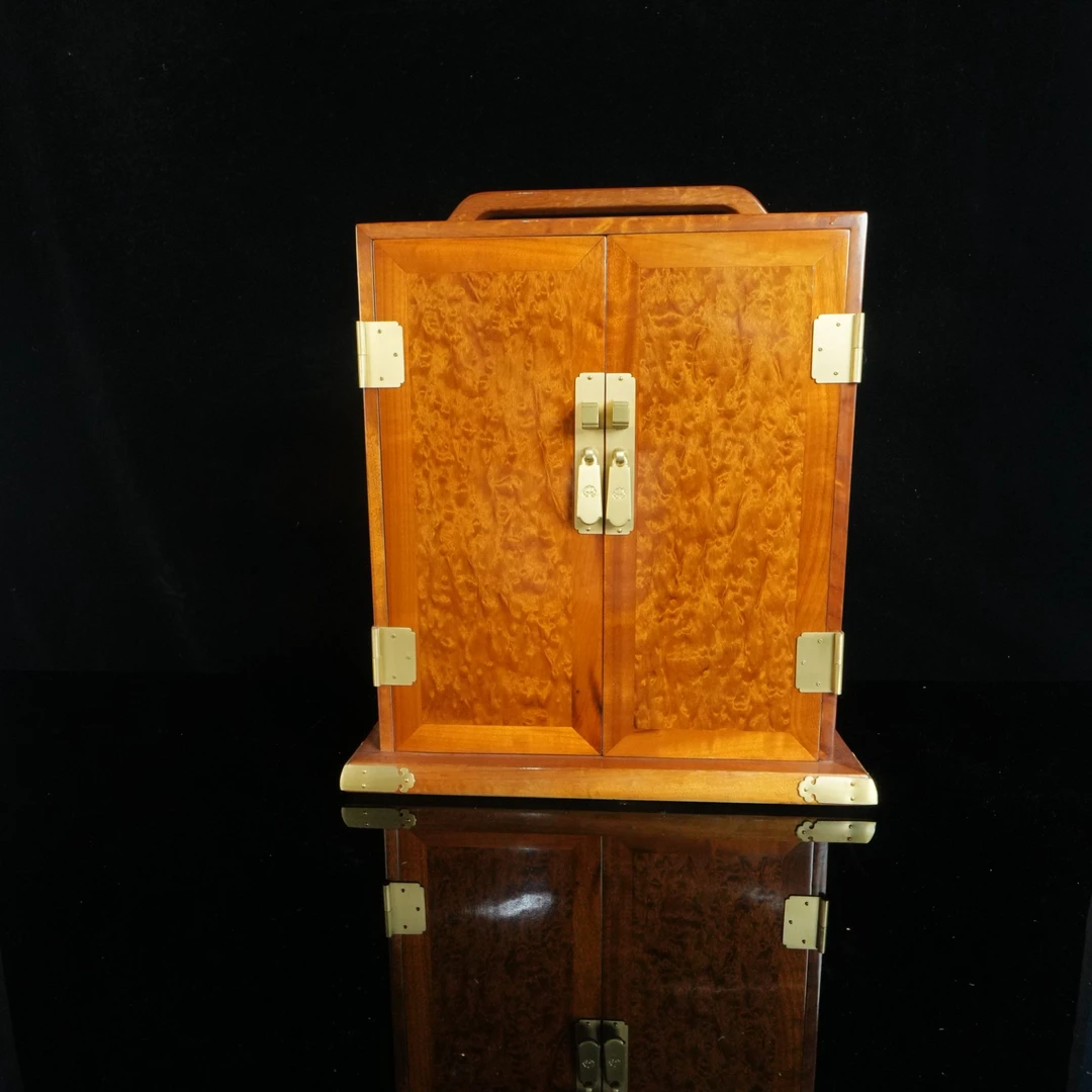 DY-B3648 小叶金丝楠桢楠纹制品/提盒 24.7x25.3x40cm 5018.2g