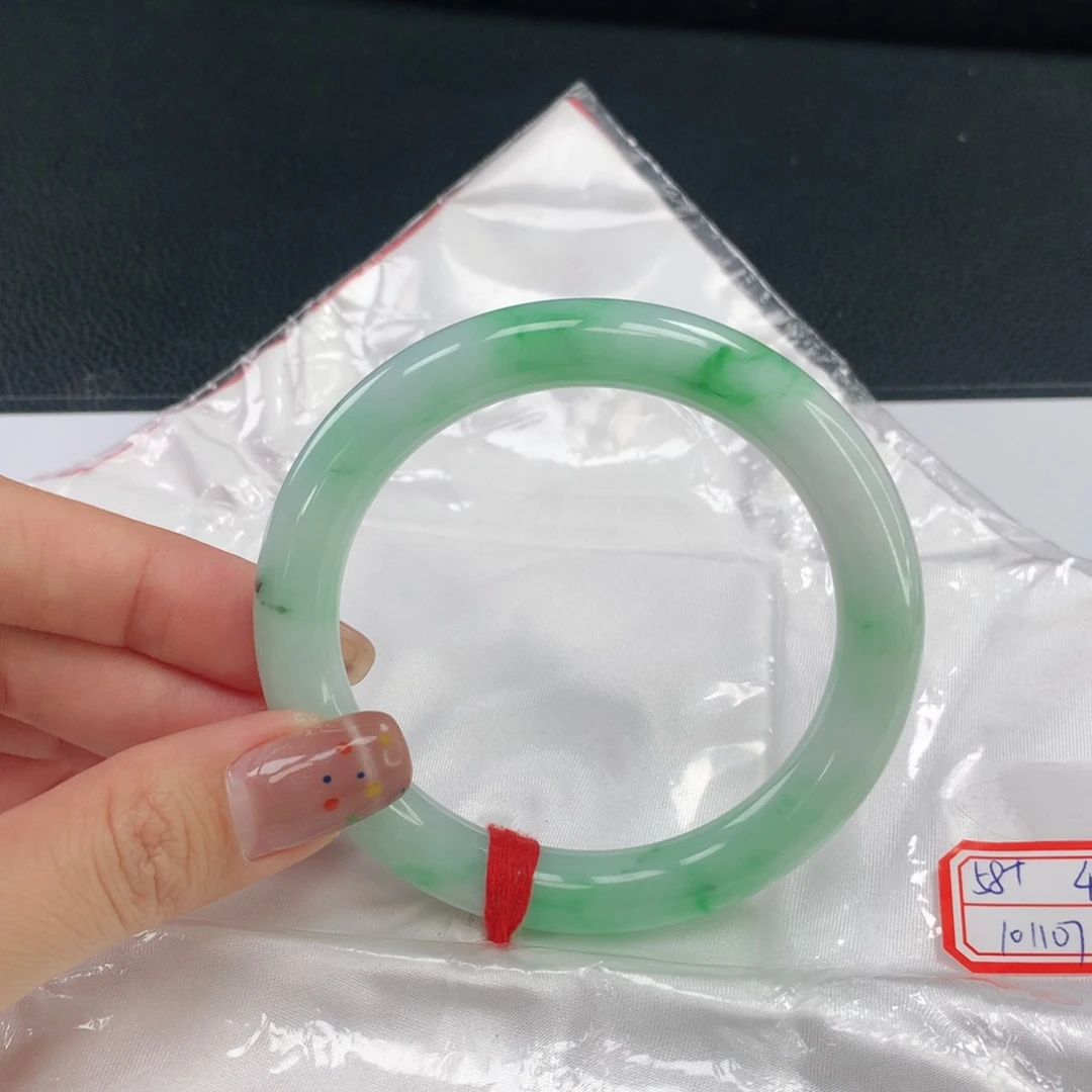 未镶嵌手镯翡翠107