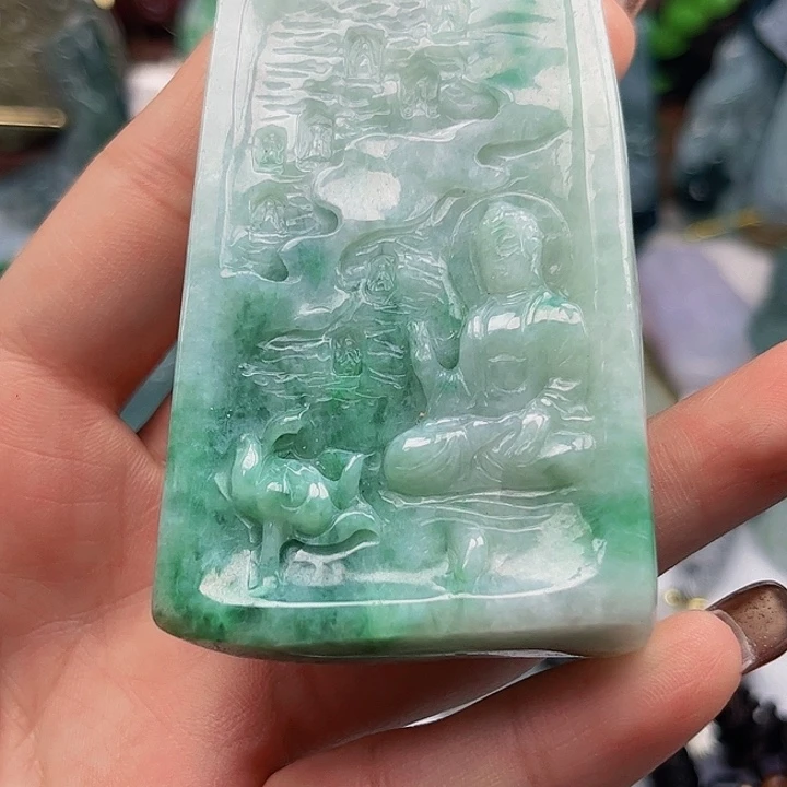 翡翠未镶嵌颈饰挂件