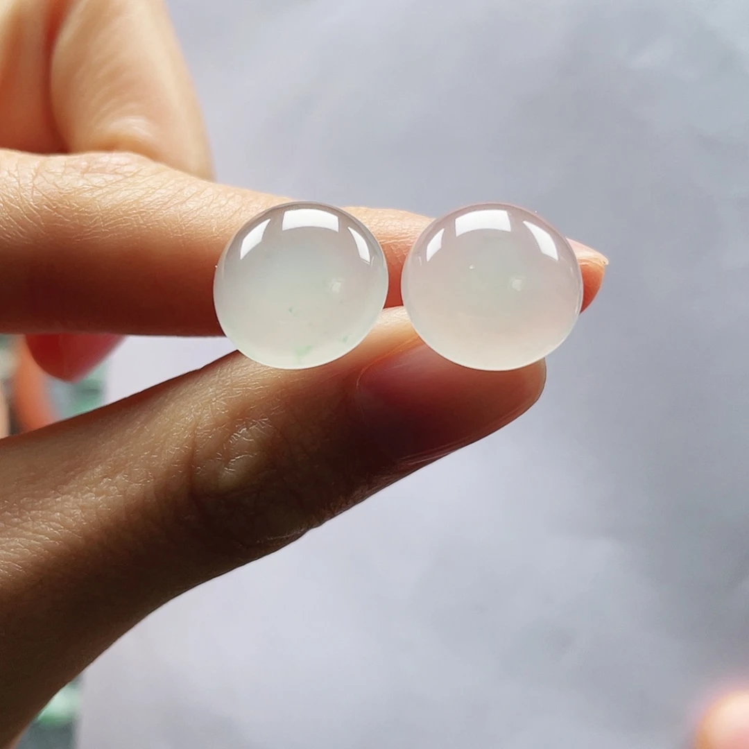 石英质玉未镶嵌耳环