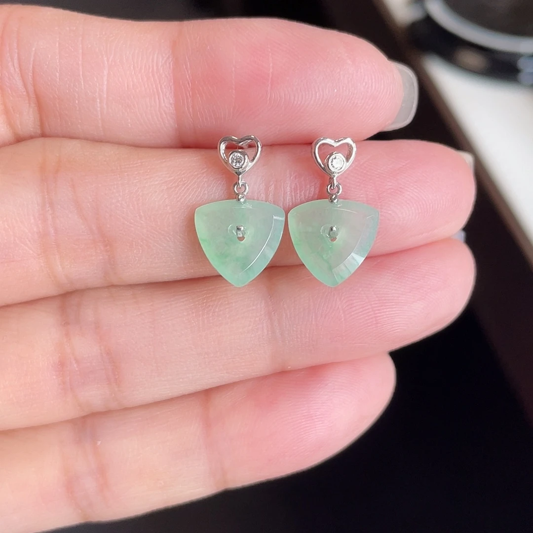 翡翠18K金镶嵌耳饰