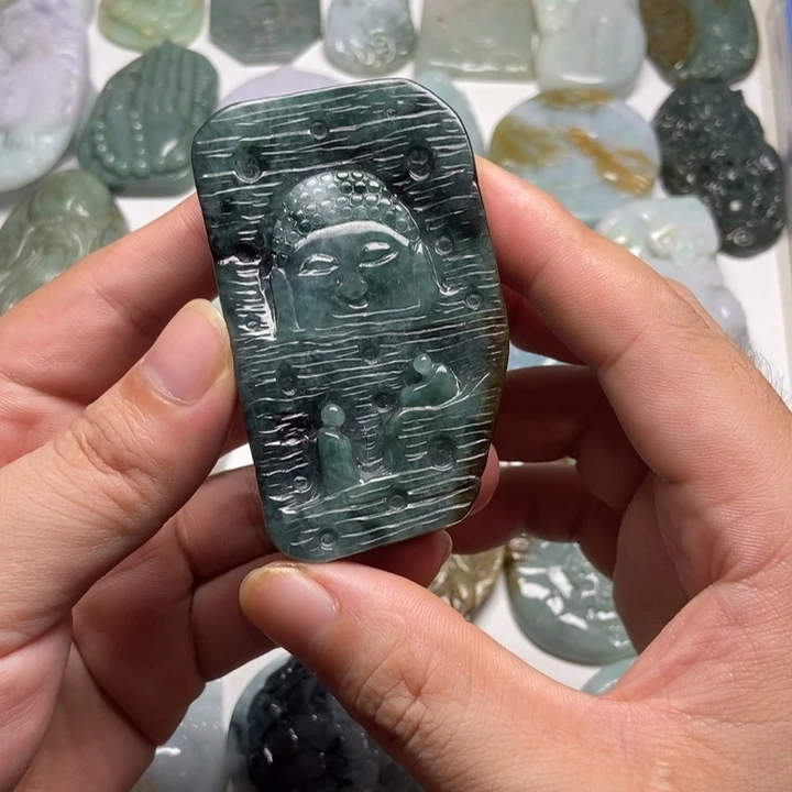 翡翠未镶嵌颈饰求佛问道64