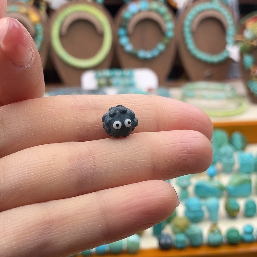 绿松石未镶嵌挂件