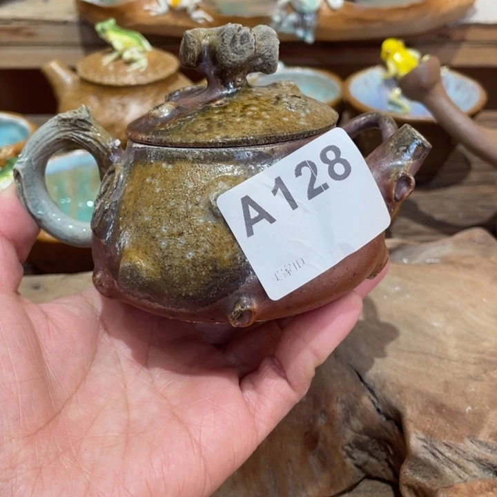 手工制作陶瓷茶杯仿生