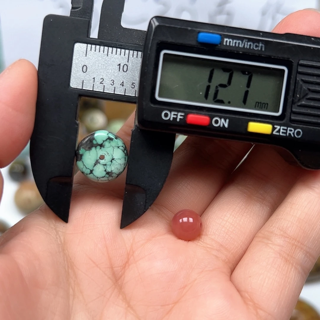 南红玛瑙未镶嵌珠宝奇石