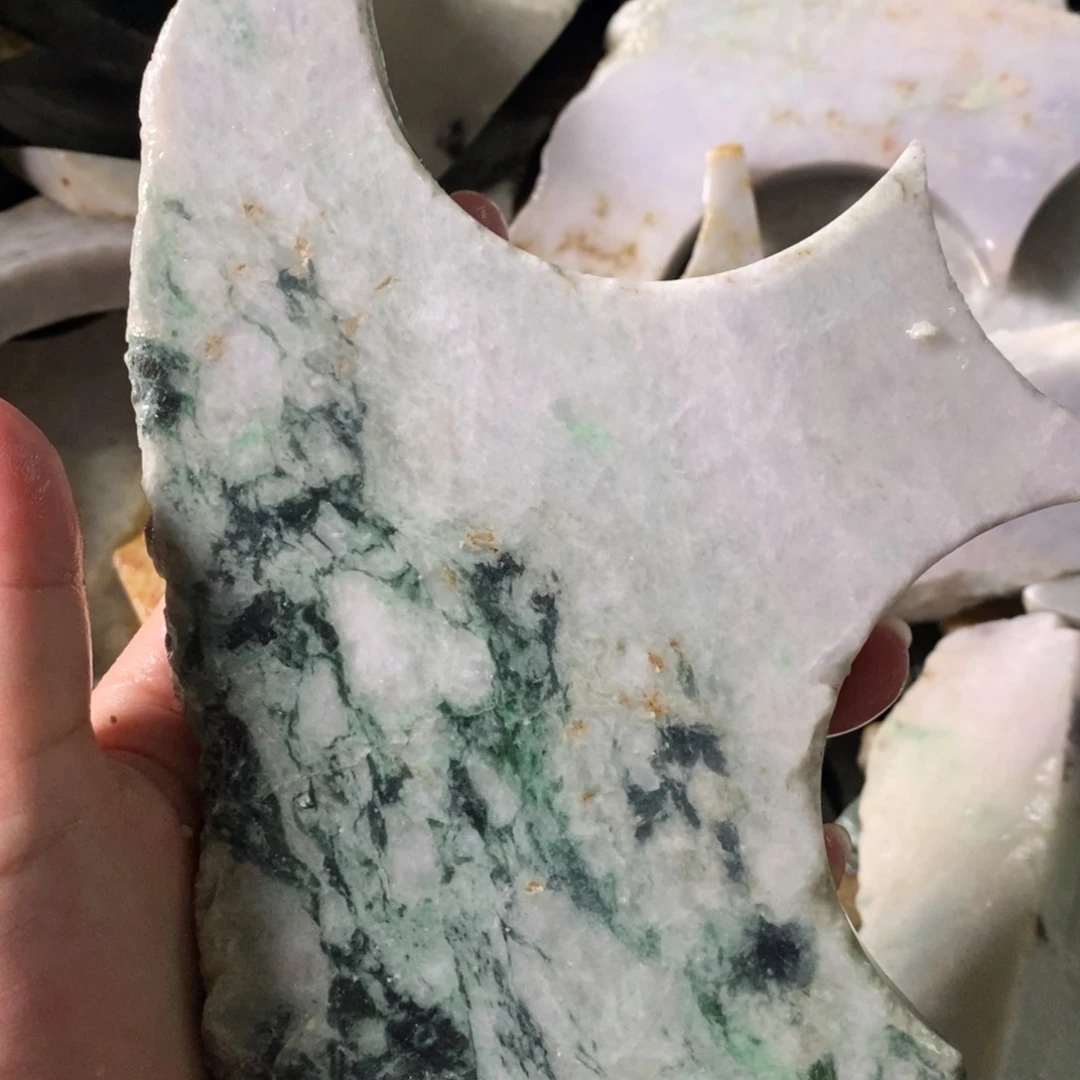 颈饰未镶嵌翡翠天然翡翠