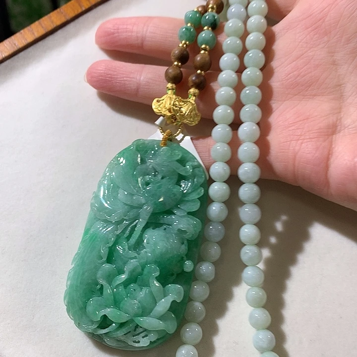 翡翠未镶嵌颈饰翡翠吊坠