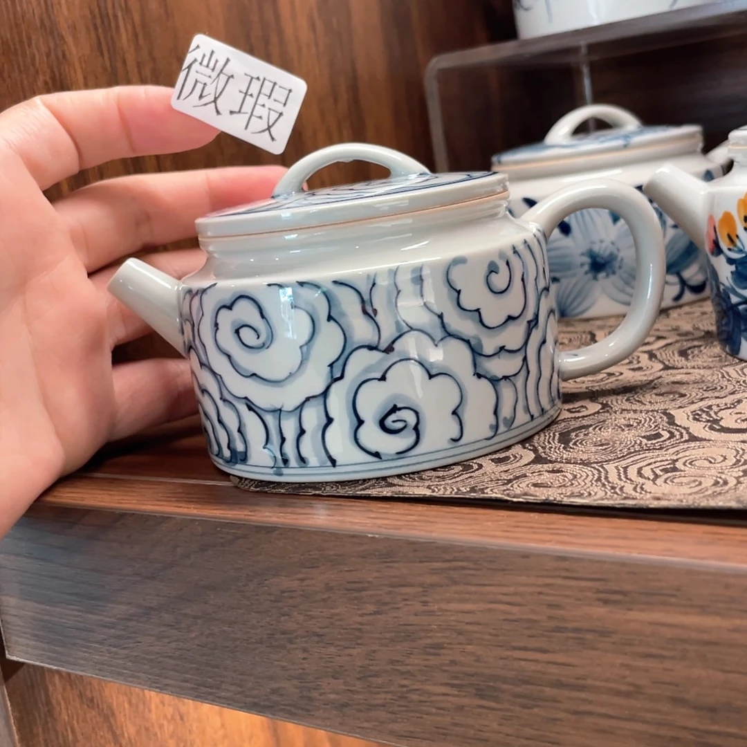 釉下手绘茶具微瑕