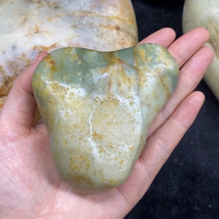 未镶嵌和田玉（糖玉）挂件