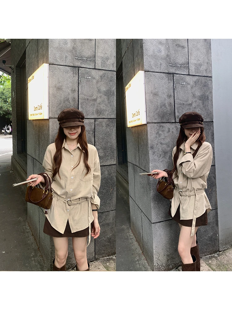乌77设计感蝴蝶金属标收腰翻领衬衫女通勤休闲宽松百搭长袖上衣秋