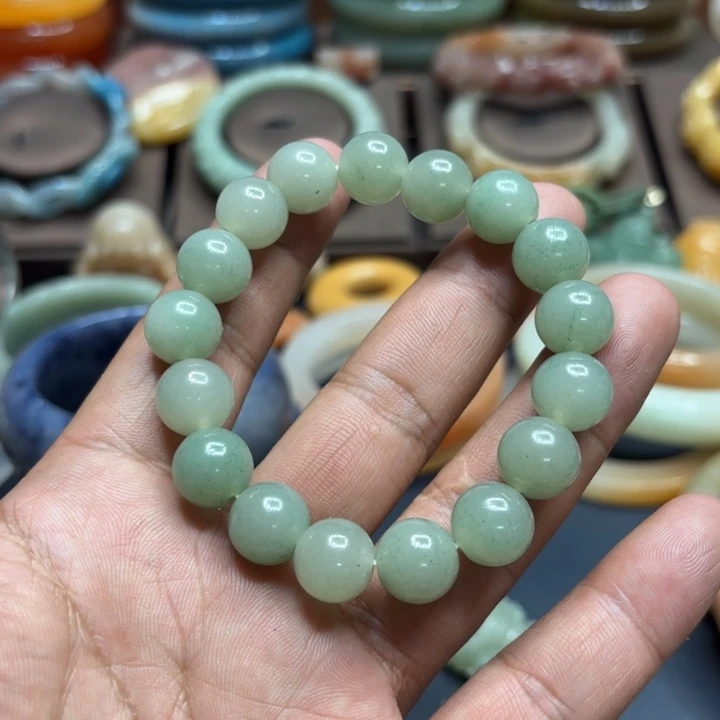 石英质玉未镶嵌手镯