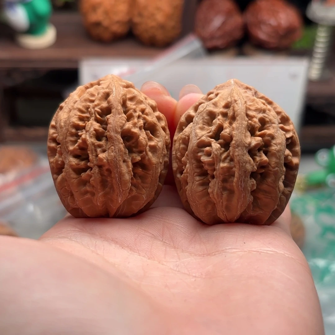 文玩核桃把件小楸千磕尖68