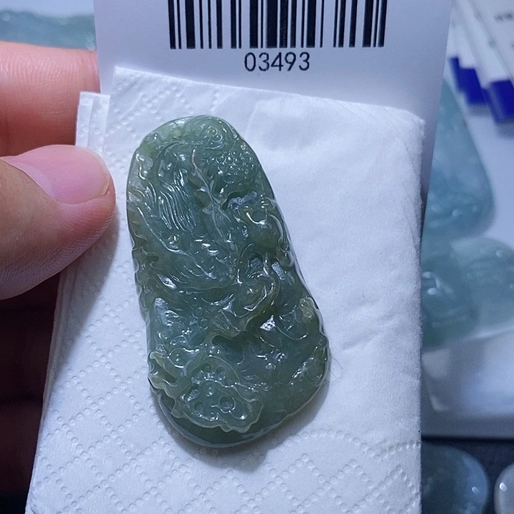 颈饰未镶嵌翡翠天光墟翡翠市场现金代购