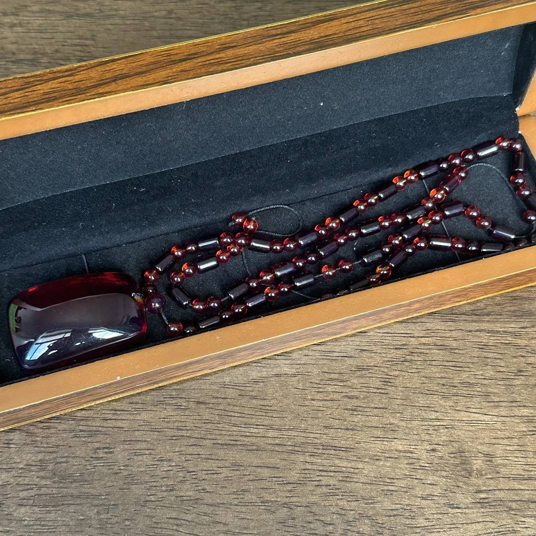 ML0727血珀项链（无礼盒）