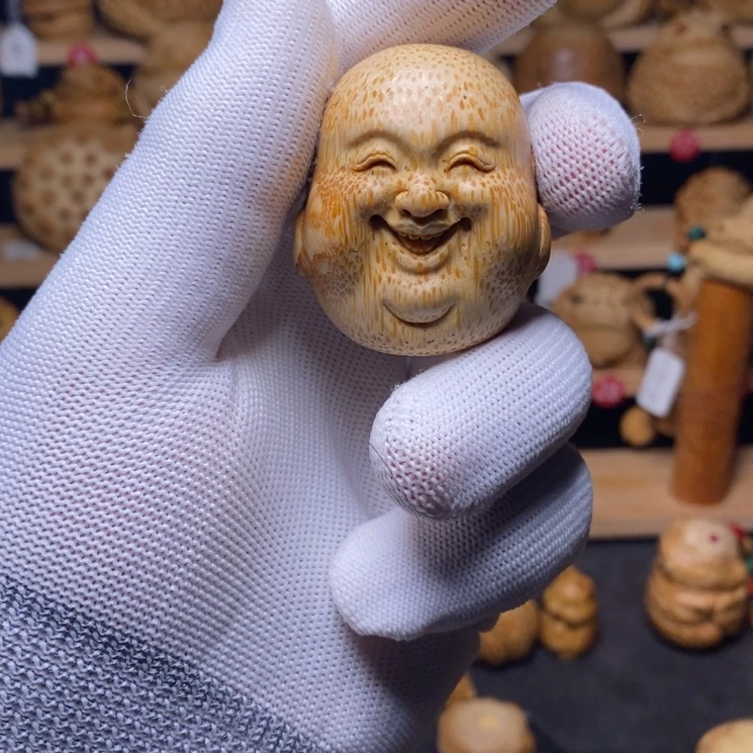 竹竹根雕笑口常开手把件