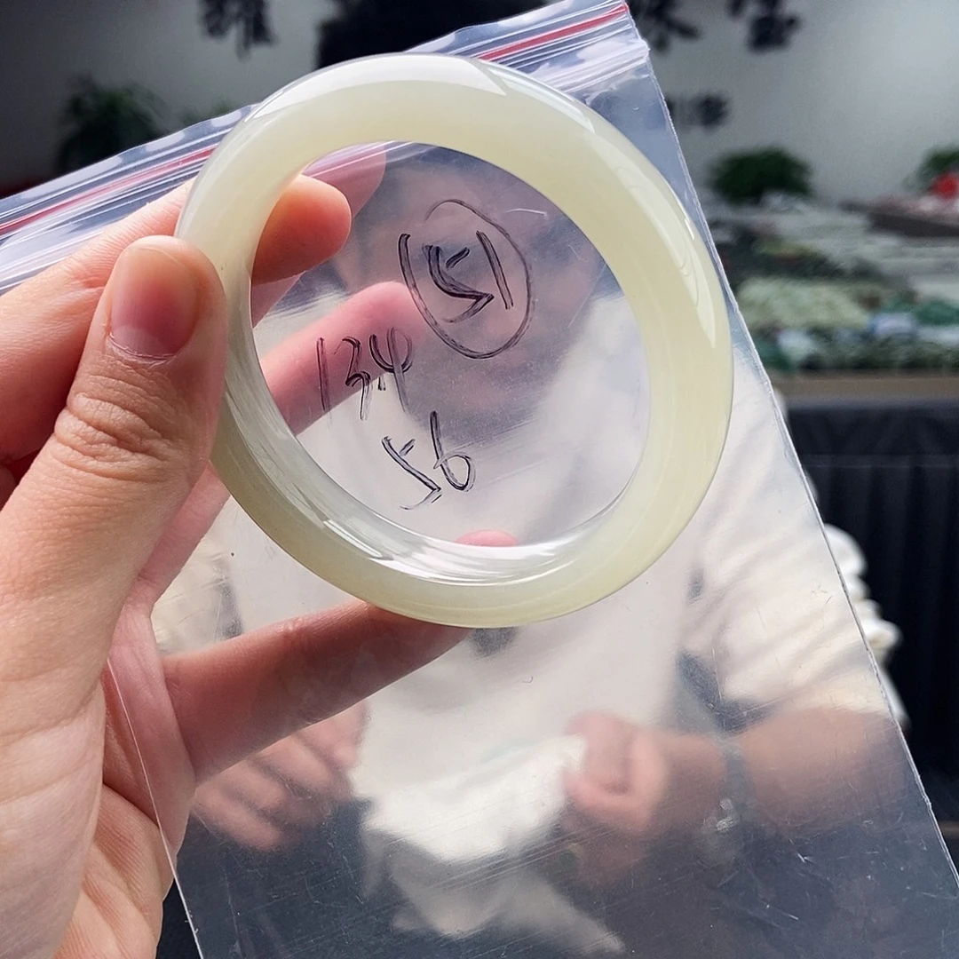 和田玉未镶嵌手镯颜色多样性发拍一发一