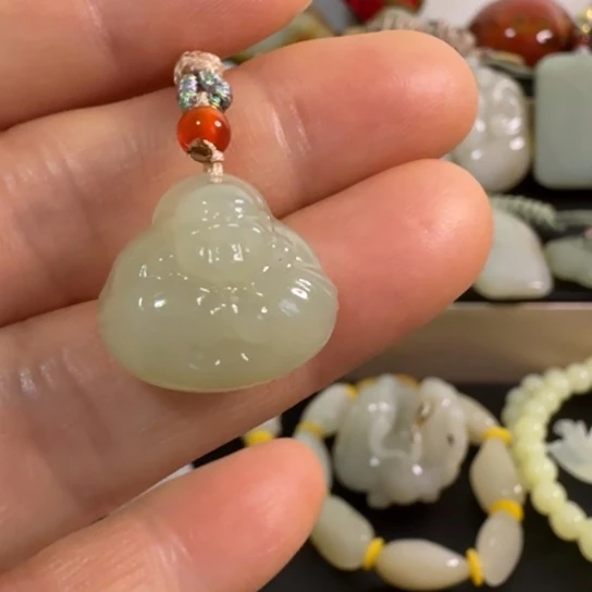 和田玉（糖玉）未镶嵌颈饰