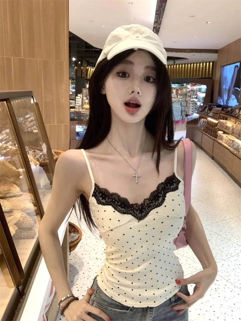 蕾丝V领波点吊带背心女外穿内搭修身显瘦辣妹带胸垫一体式上衣潮