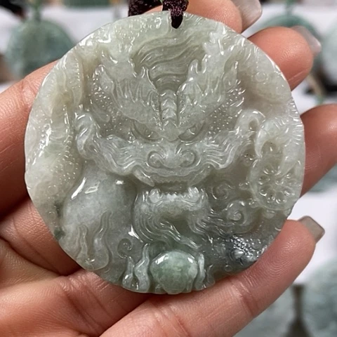 翡翠颈饰未镶嵌大龙行天下福利