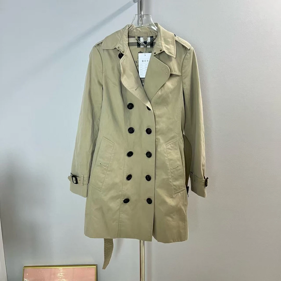 99新 BURBERRY/博柏利 A1485 驼色肯辛顿风衣  99新  6码