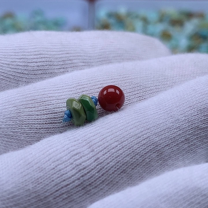 南红玛瑙未镶嵌珠宝奇石