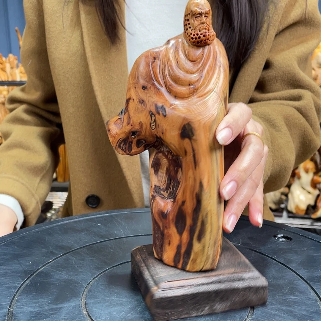 柏木（崖柏）随型艺术根雕