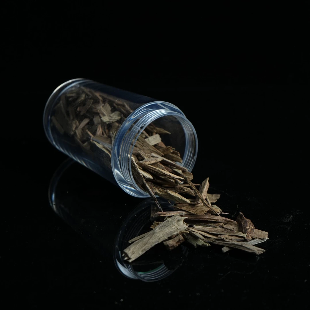 4463 越南芽庄沉香85分沉烟片料 20g