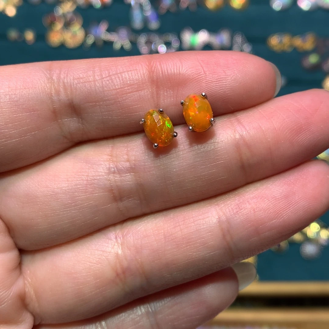 银S925镶嵌欧泊耳钉款式