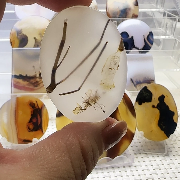 玛瑙/玉髓未镶嵌珠宝奇石