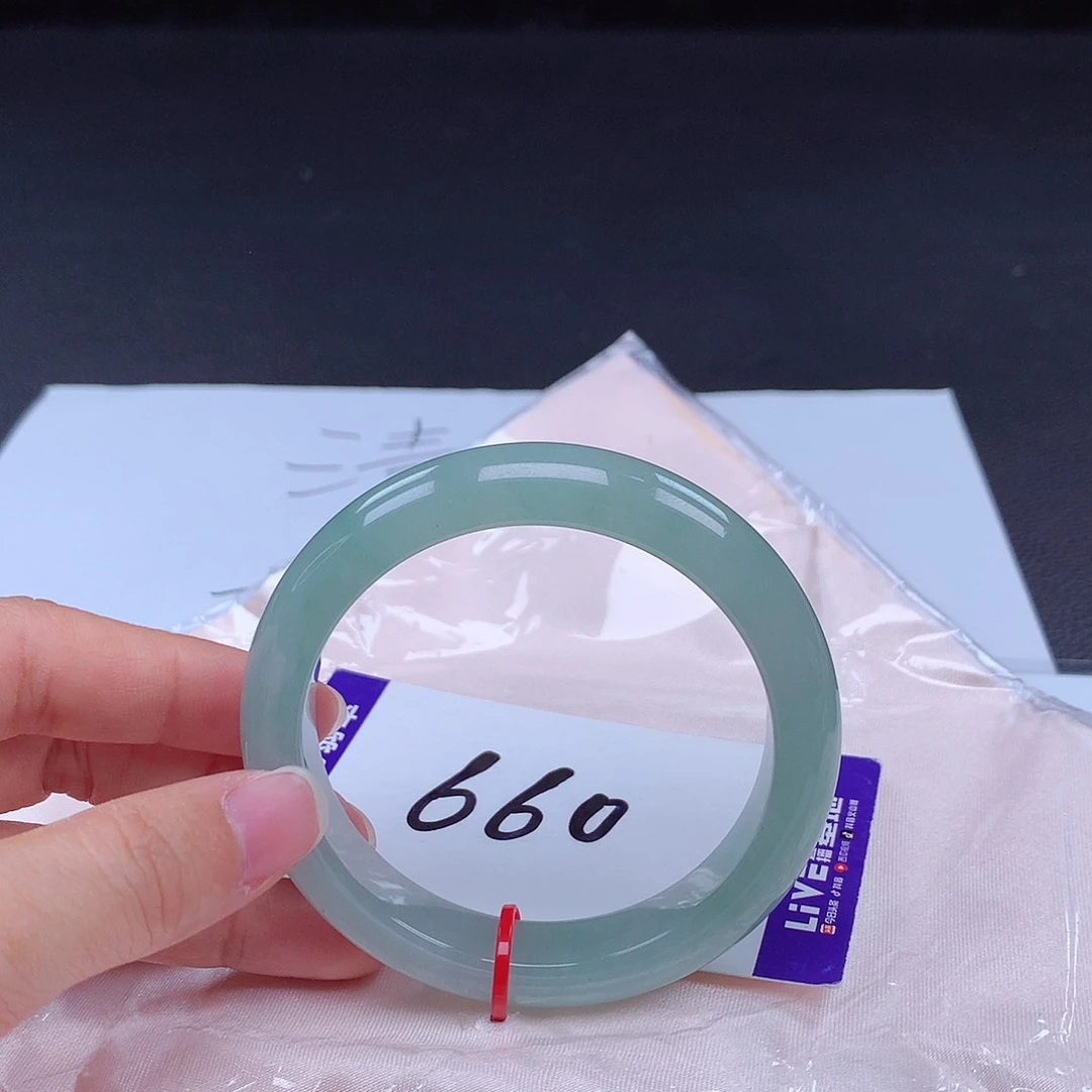 翡翠手镯未镶嵌手镯001597