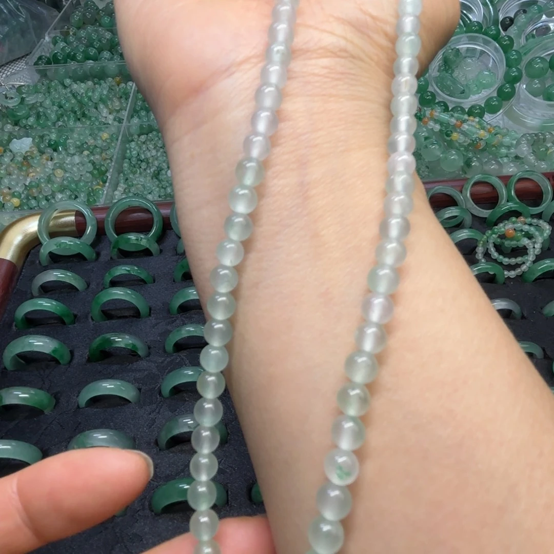 石英质玉（非洲翠）未镶嵌戒指  珠子  手镯卡5珠子项链