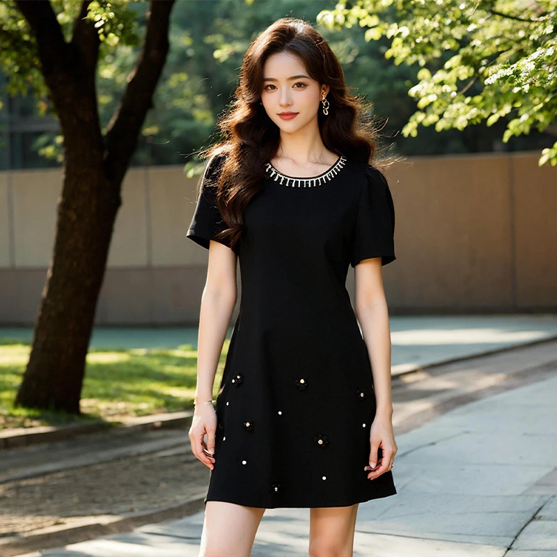 奢姿大码女装2025夏季减龄钉珠钻饰设计时尚连衣裙胖妹妹休闲裙子