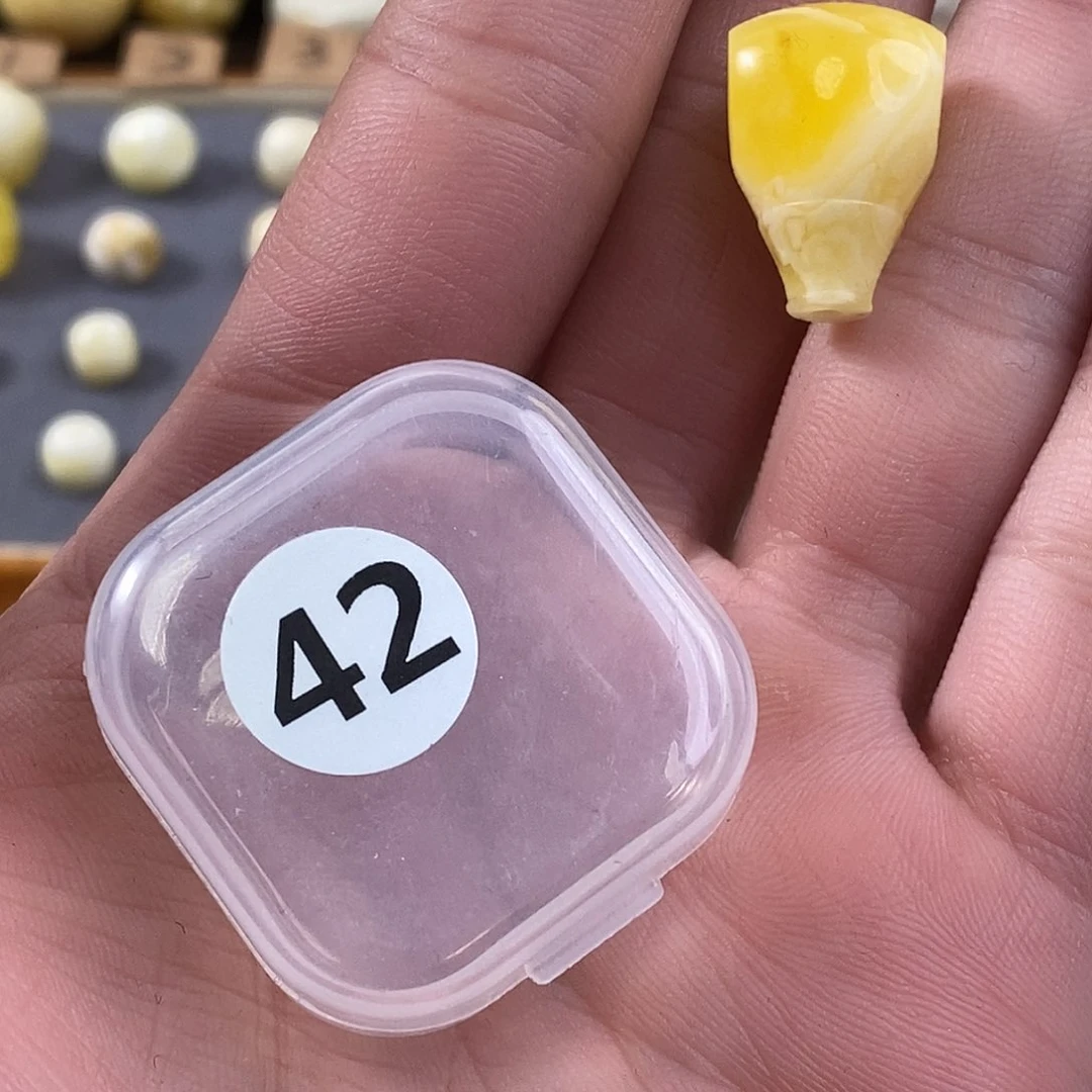 琥珀裸石未镶嵌微瑕