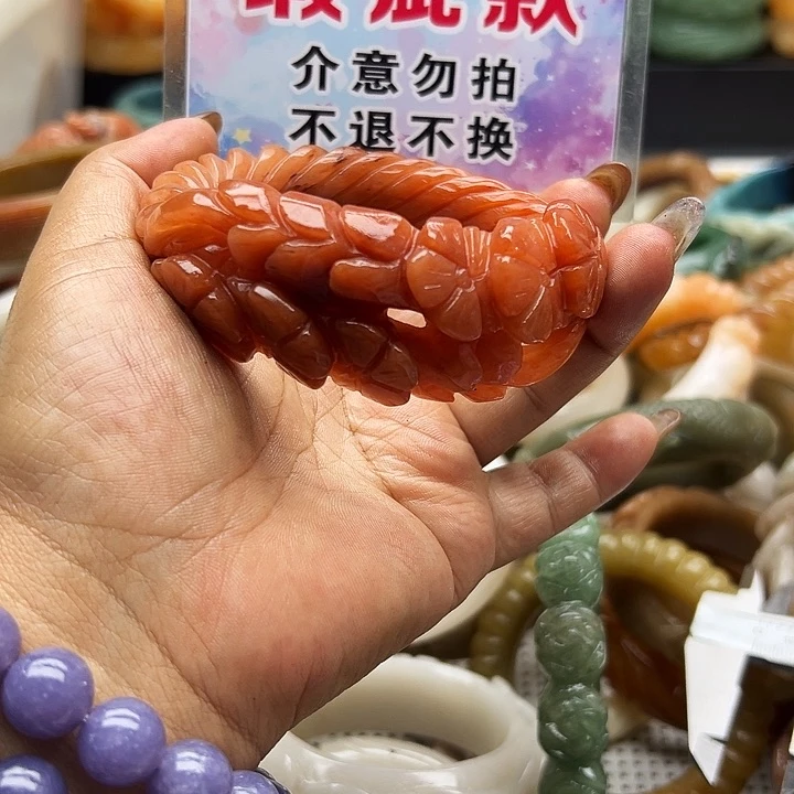 未镶嵌手镯石英岩玉